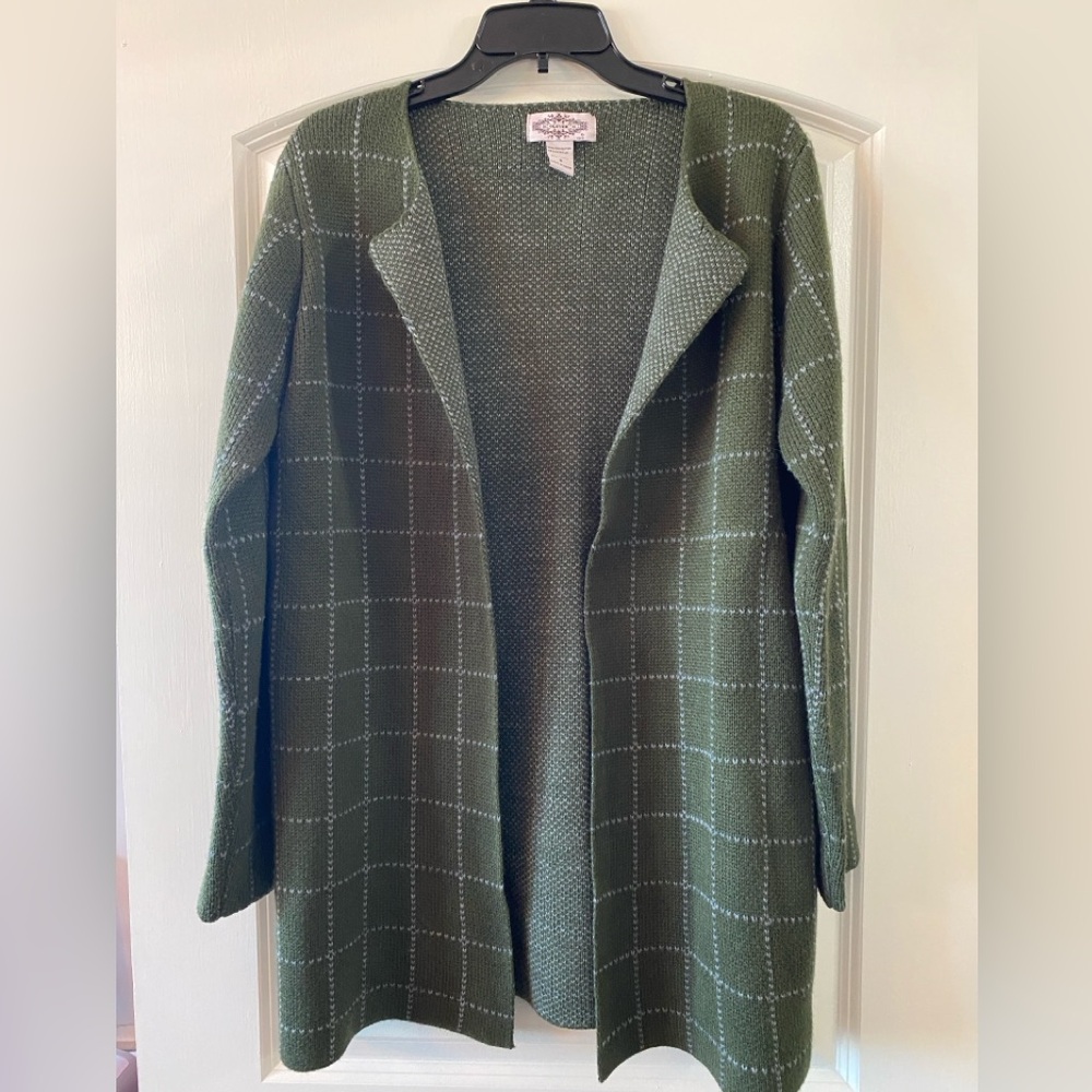 Oliver Long Green Cardigan - Size Medium - EUC